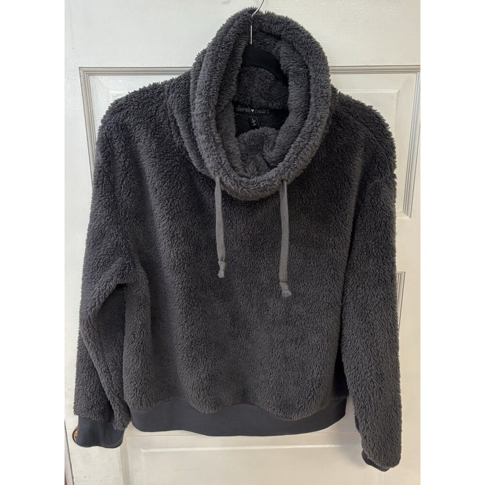 Derek Heart NWOT Fluffy Warm Soft Big Turtleneck Sweater Women’s Size Large Gray